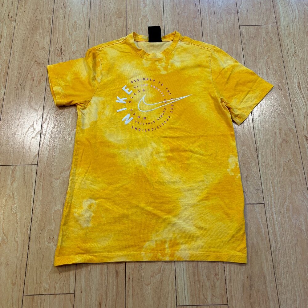 Nike NSW Sportswear Los Angeles LA T-Shirt Yellow 90036 Men's Size M